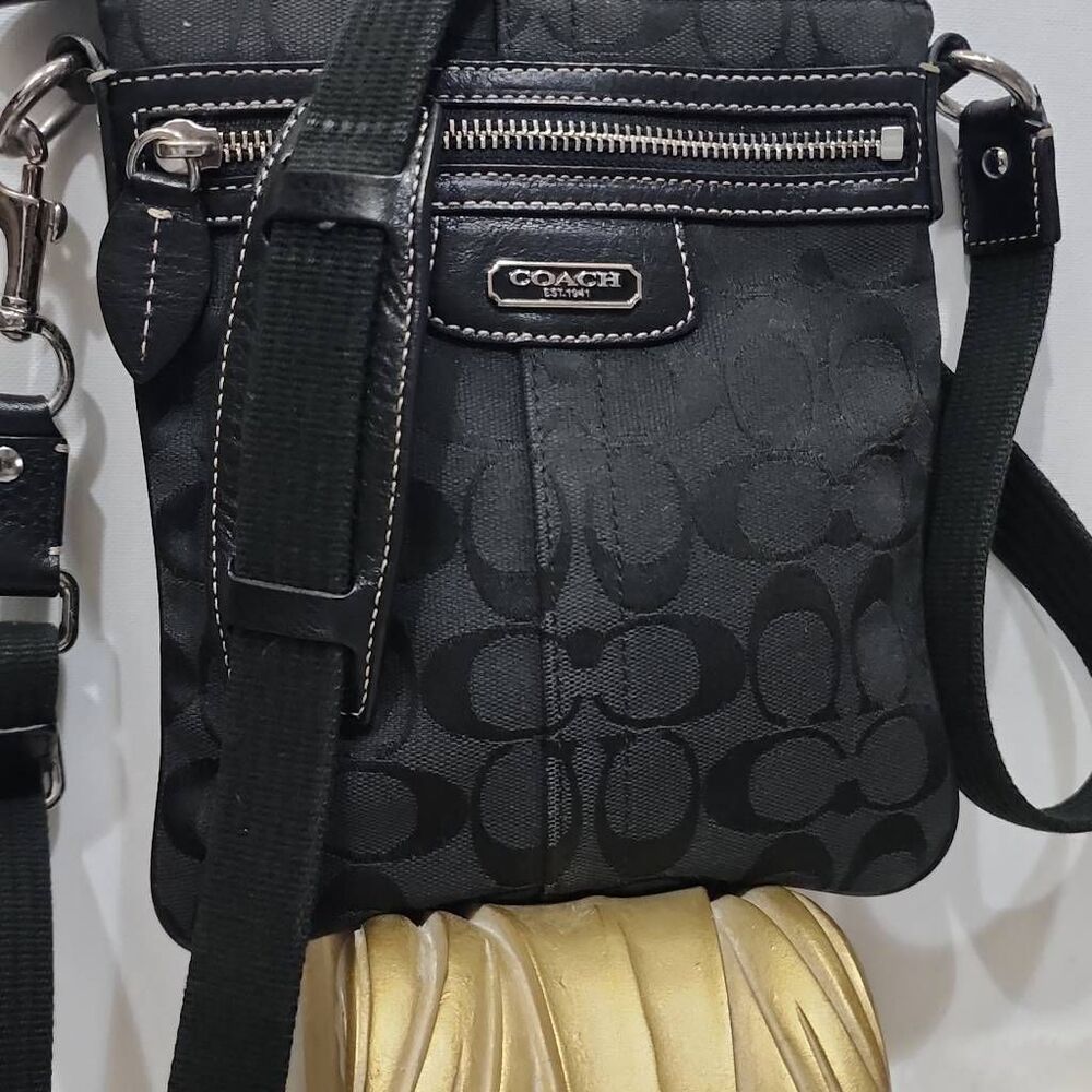 Coach Penelope Signature crossbody Black Canvas - Picture 2 of 11